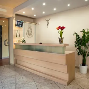 Motta 4*, Motta SantʼAnastasia Italia
